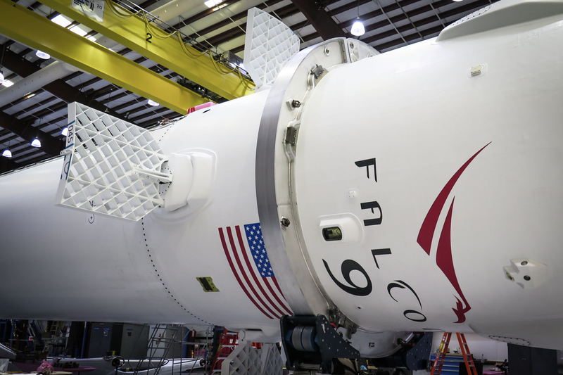 Illustration for article titled SpaceX Will Try Landing On Barge After Friday's Cargo Flight